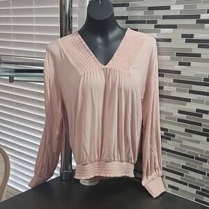 BRAND NEW Express V neck and V back blouse. Pale pink size M. (PP5)